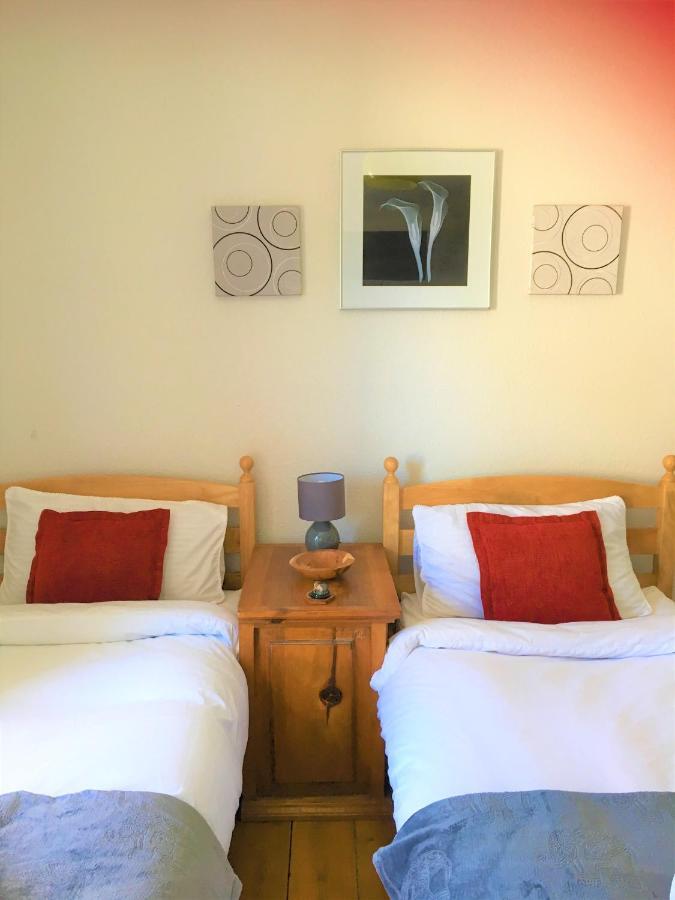 Bed and Breakfast Heddfan Llanboidy Экстерьер фото